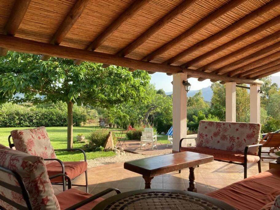 Triei Countryside Villa In Sardinia מראה חיצוני תמונה